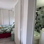 Σπίτι διακοπών Entire Ground Floor In Beautiful