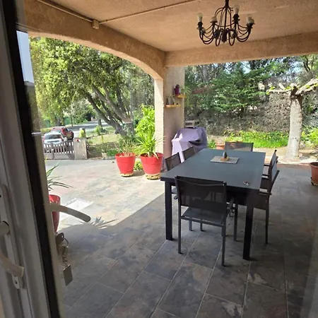 Entire Ground Floor In Beautiful Saint-Raphaël