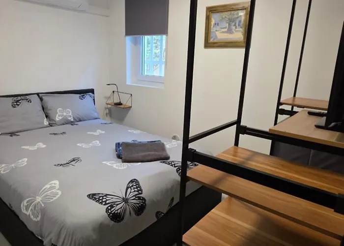 Entire Ground Floor In Beautiful